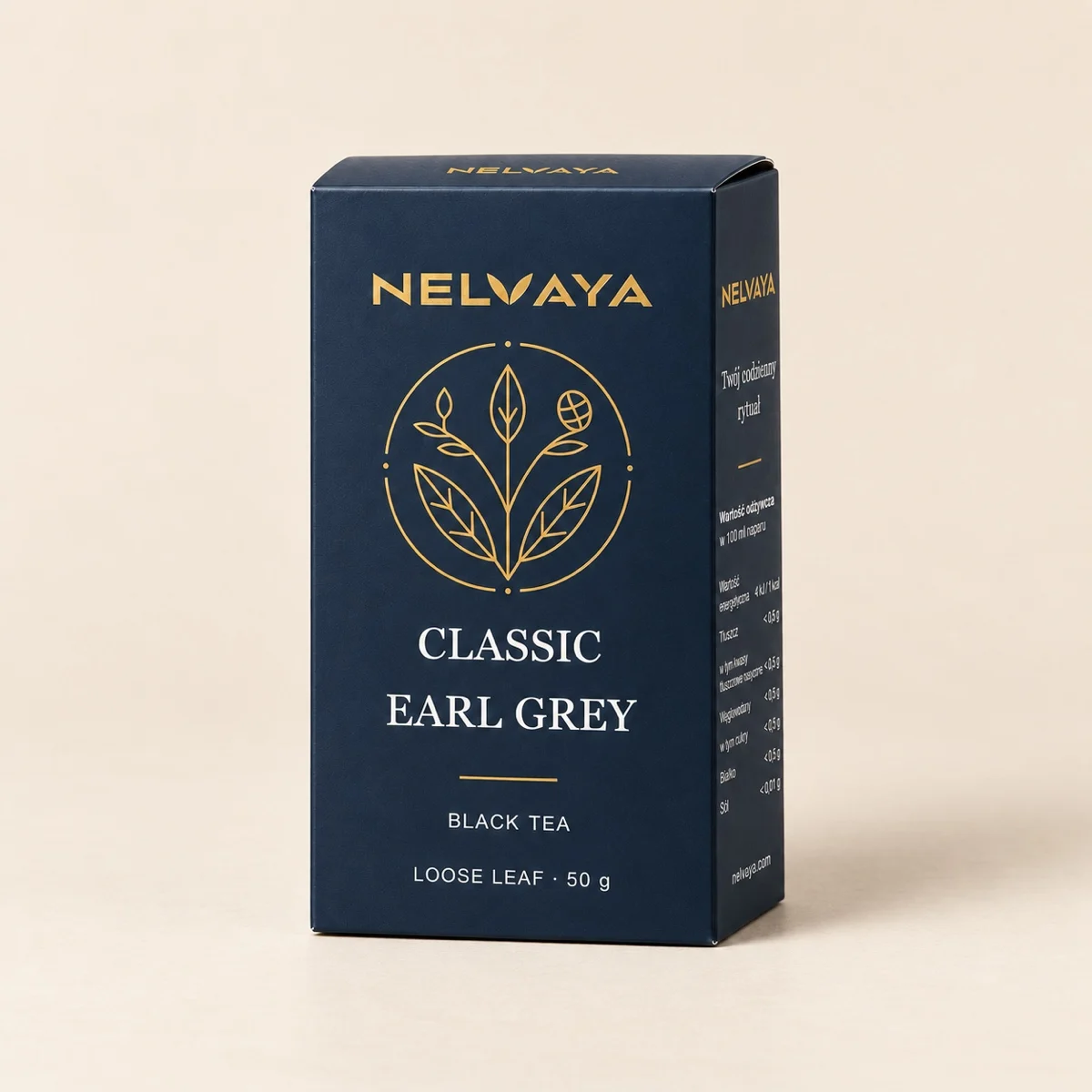 Kartonik 50 g czarnej herbaty NELVAYA Classic Earl Grey na kremowym tle.